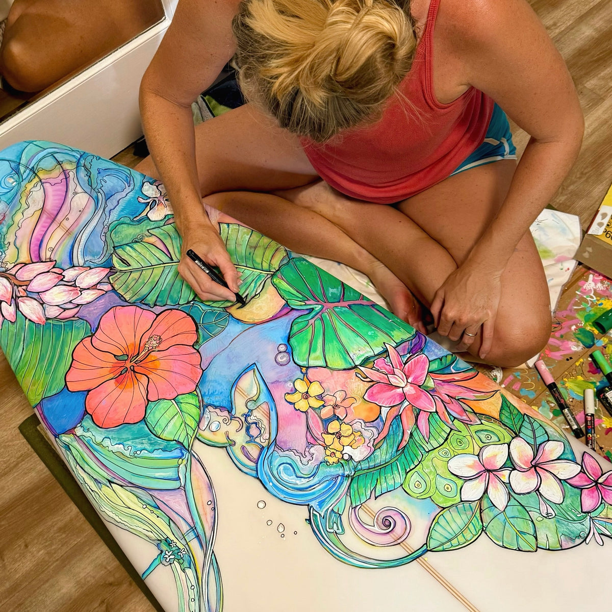 RIKKA FEMME × COLLEEN WILCOX  SURFBOARD Tropical Surfboard Art with Colleen Wilcox in Hawaii – Colleen